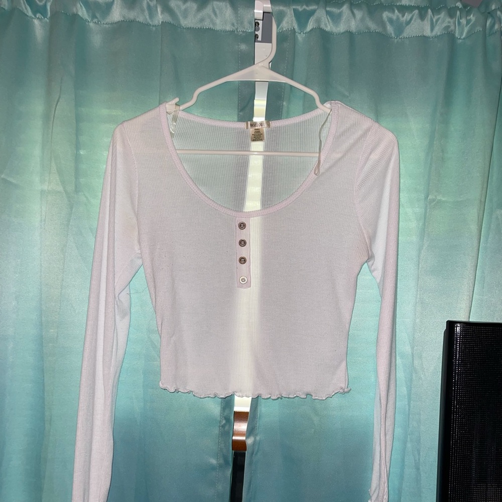 white, thin, crop top shirt